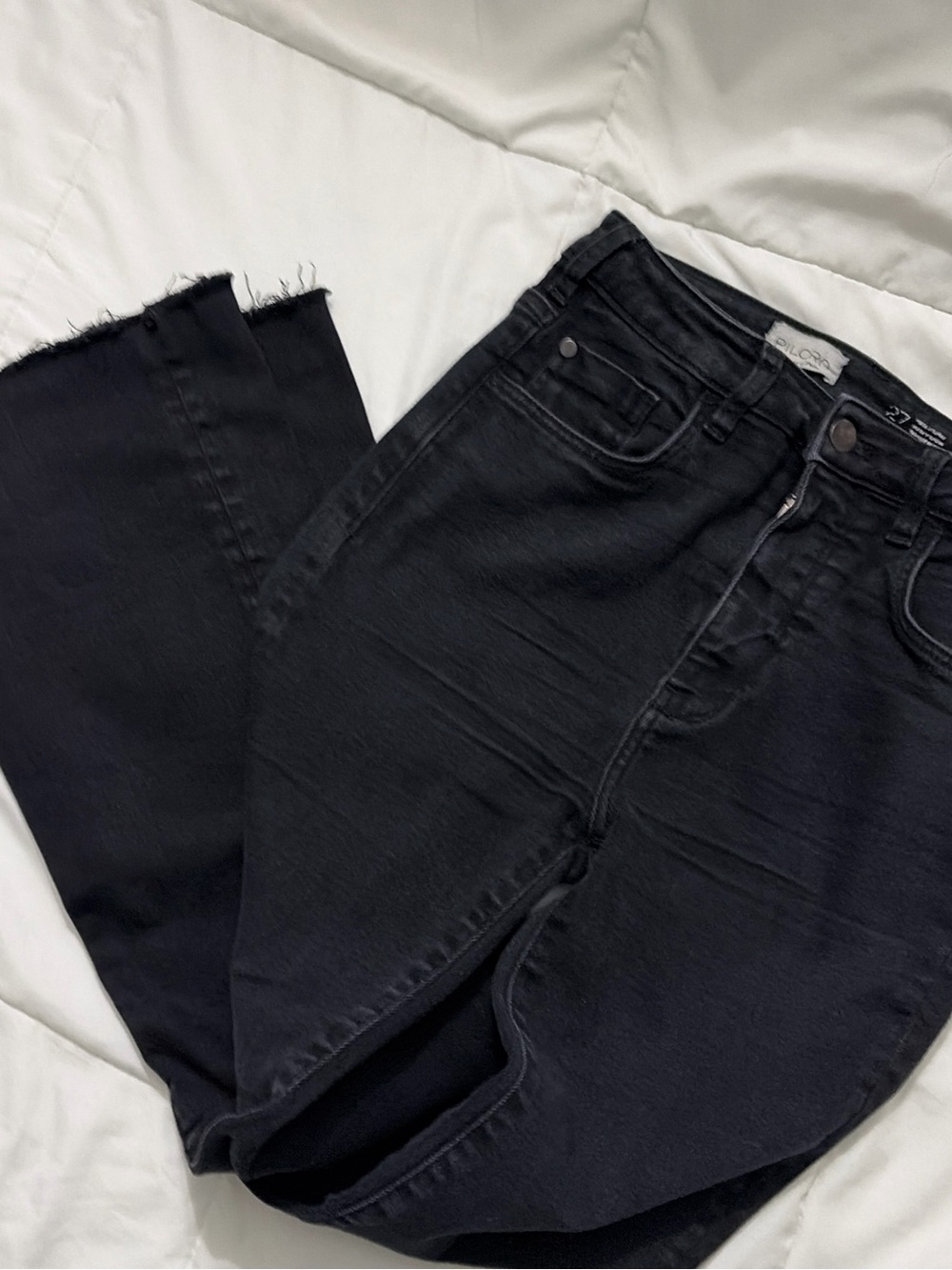 ⸻

Title:
Pilcro The Icon Bootcut Black Jeans Size 27